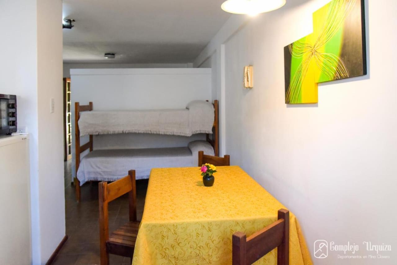 미나 클라베로 Complejo Urquiza Departamentos 아파트 외부 사진