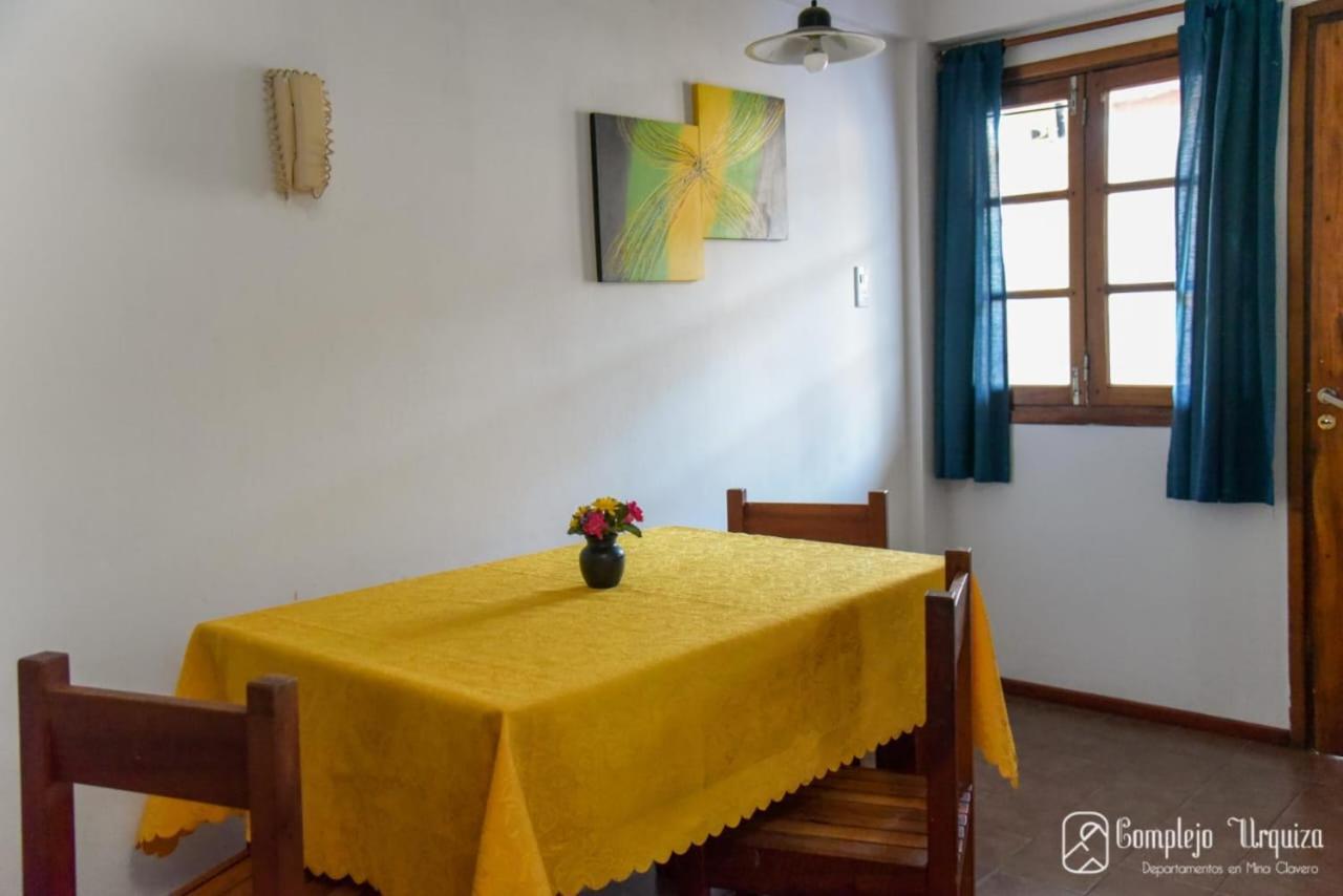 미나 클라베로 Complejo Urquiza Departamentos 아파트 외부 사진