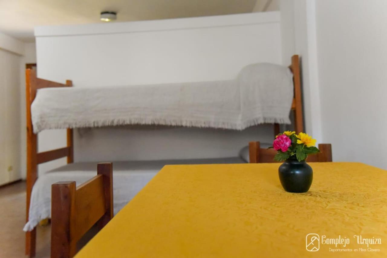 미나 클라베로 Complejo Urquiza Departamentos 아파트 외부 사진